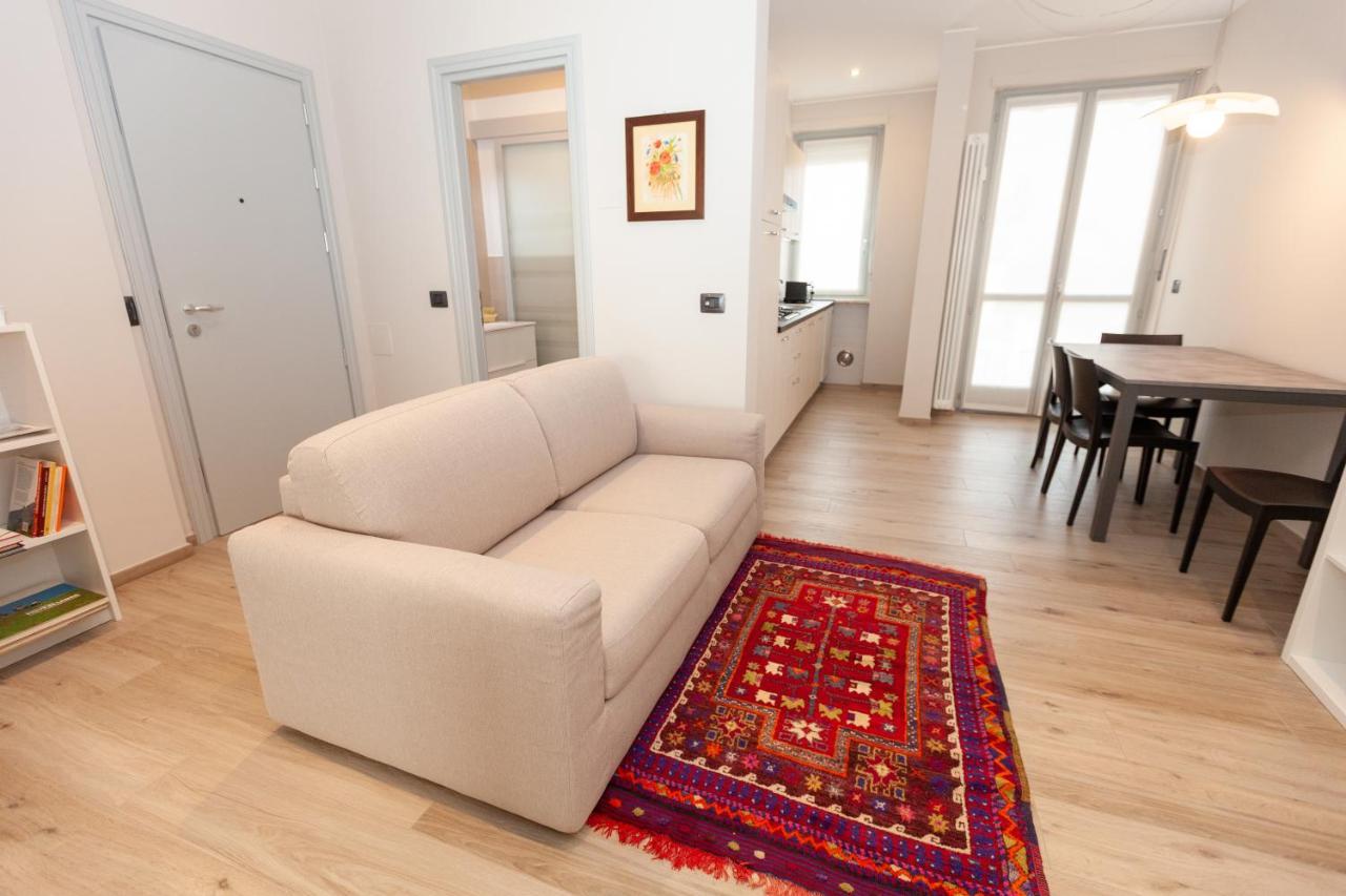Rossini15 - Garage Privato Apartman Alba Kültér fotó