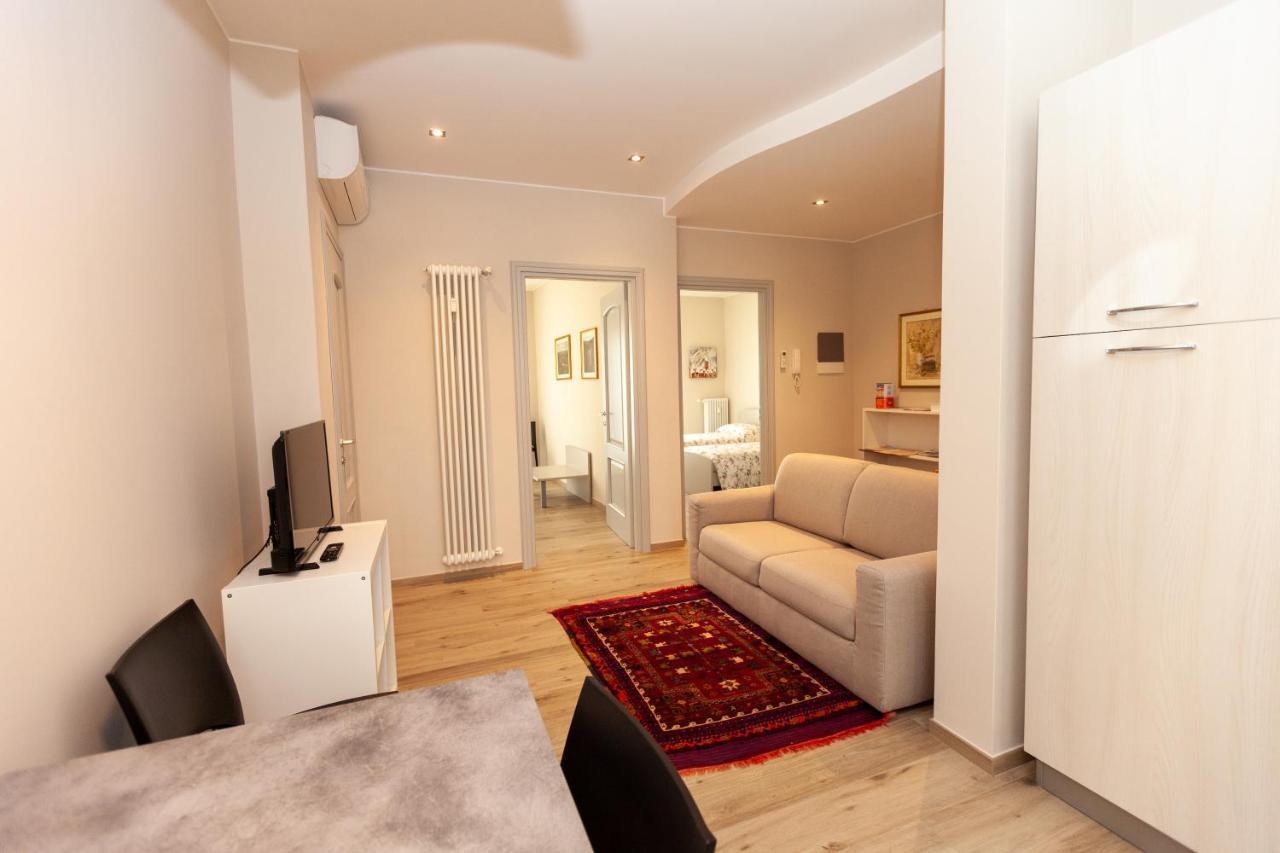 Rossini15 - Garage Privato Apartman Alba Kültér fotó